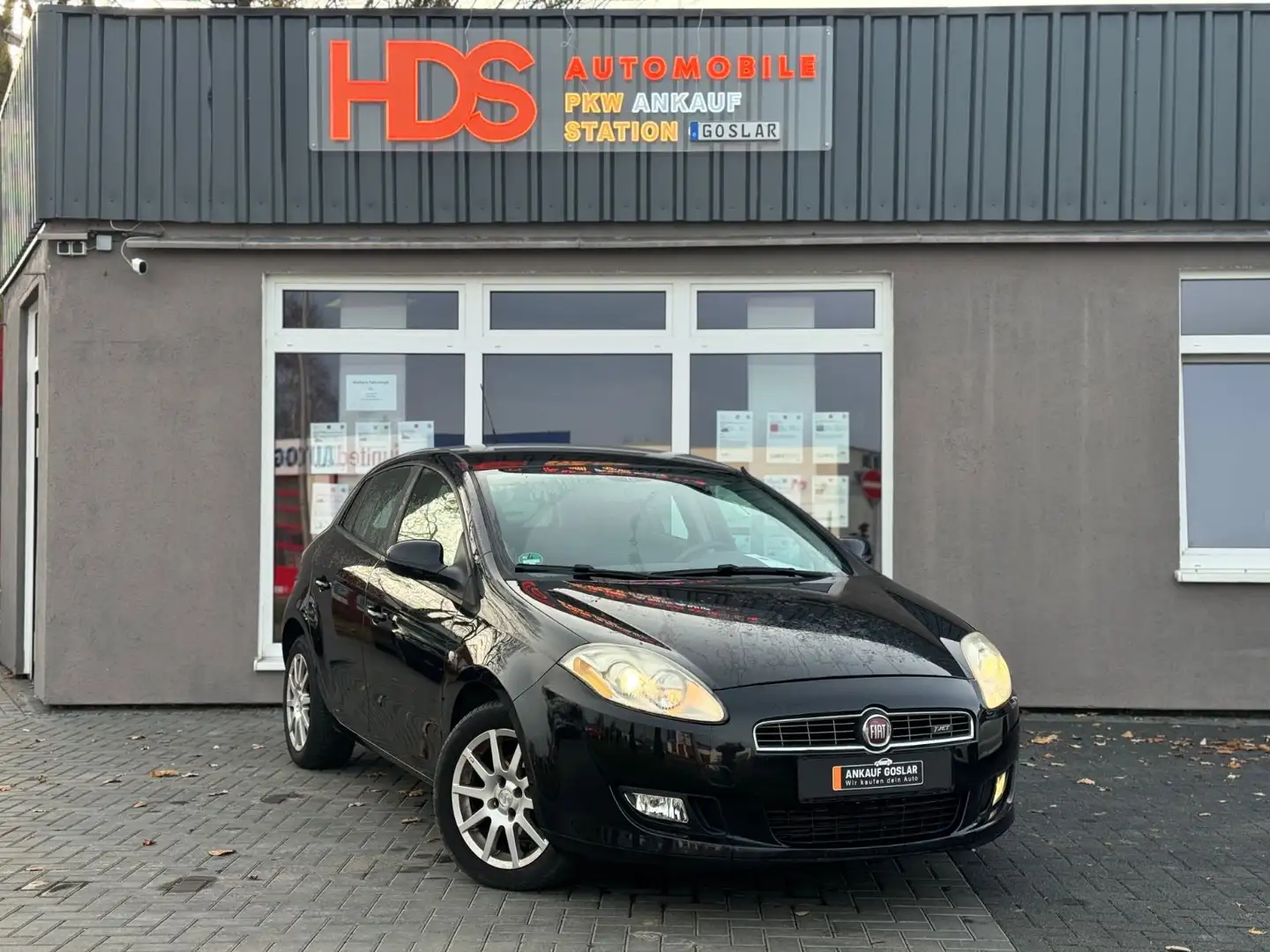 Fiat Bravo 1.4 16V T JET Dynamic*Xenon*Klima Schwarz - 1