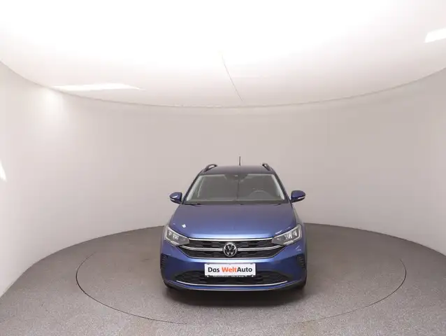 Volkswagen Taigo view 3