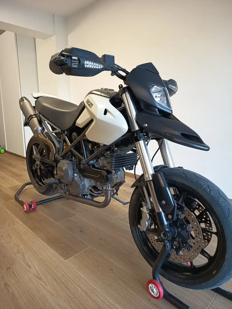 Ducati Hypermotard 796 Blanco - 2