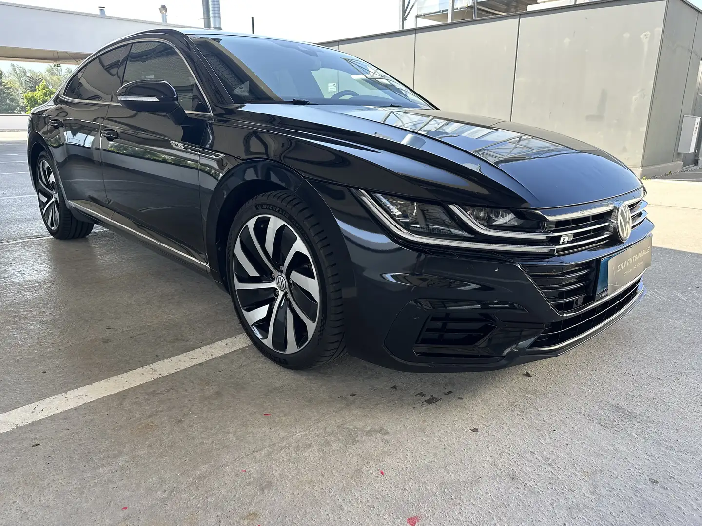 Volkswagen Arteon R-Line Schwarz - 2