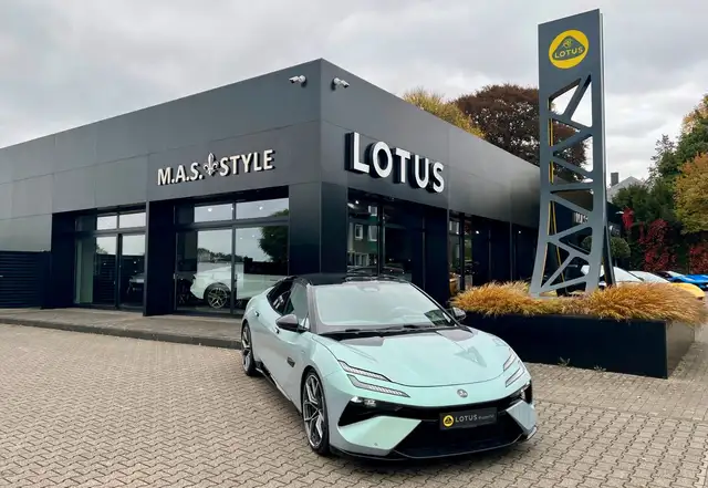 Lotus Emeya S Carbon AHK Dynamic Pack 899,00€