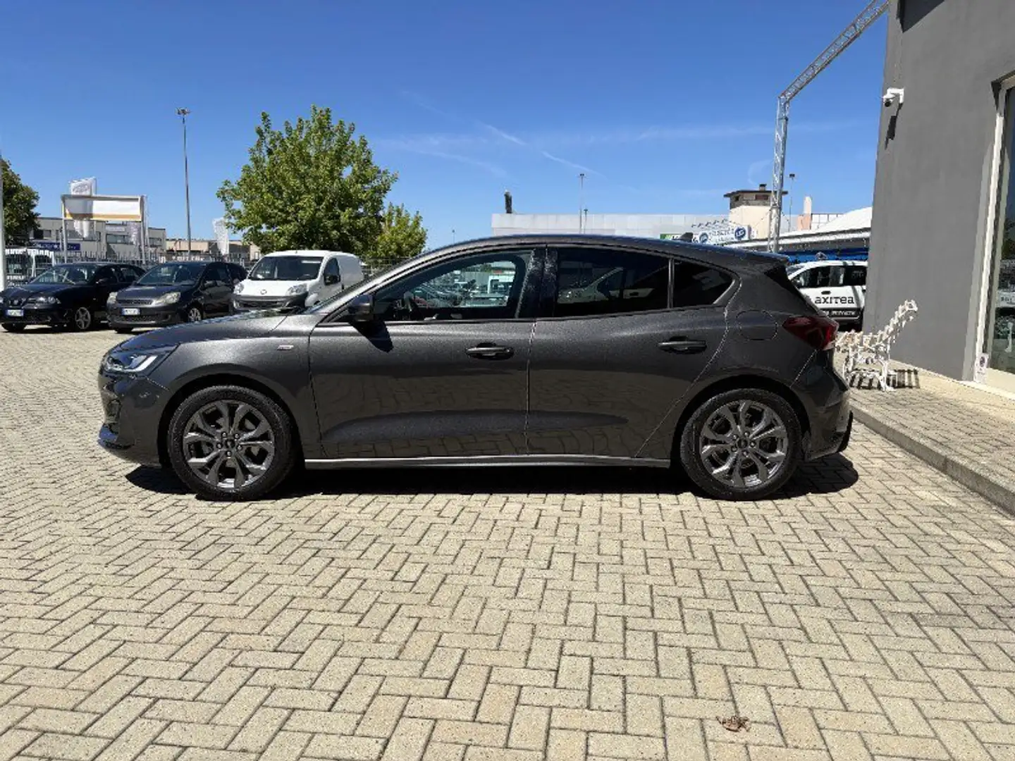 Ford Focus Focus 1.0 EcoBoost Hybrid 125 CV 5p. ST-Line Style Grigio - 2