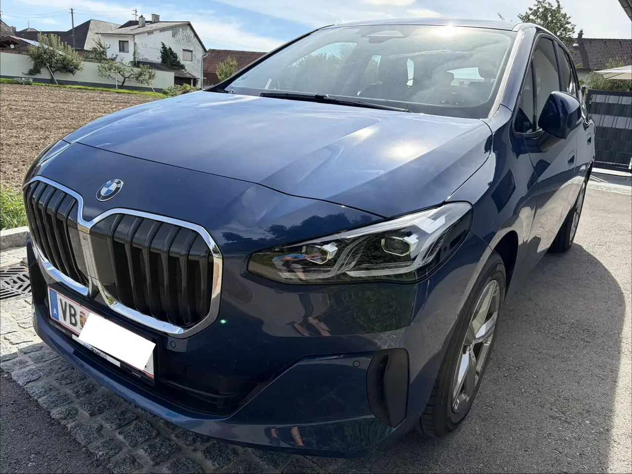BMW 216