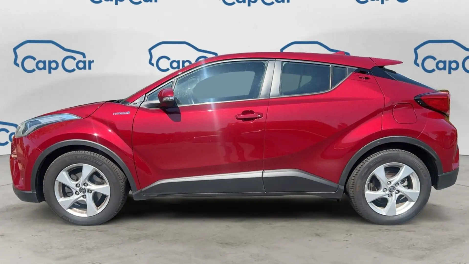 Toyota C-HR (1) 1.8 VVT-i 122 Hybrid CVT Dynamic - Entretien c Rouge - 2