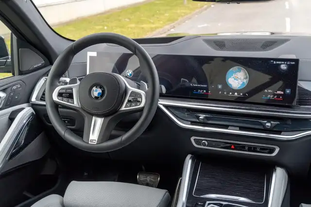 BMW X6 view 15