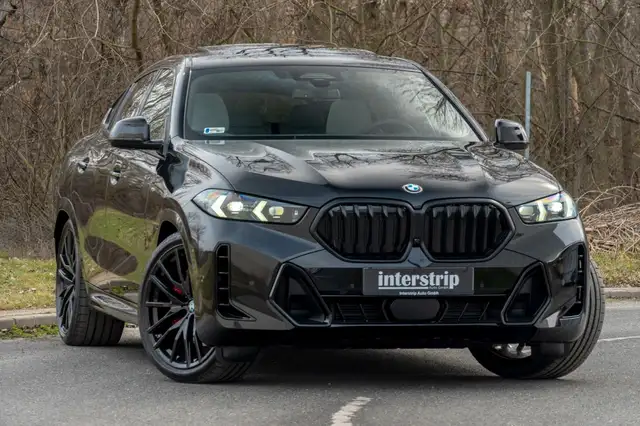 BMW X6 view 3