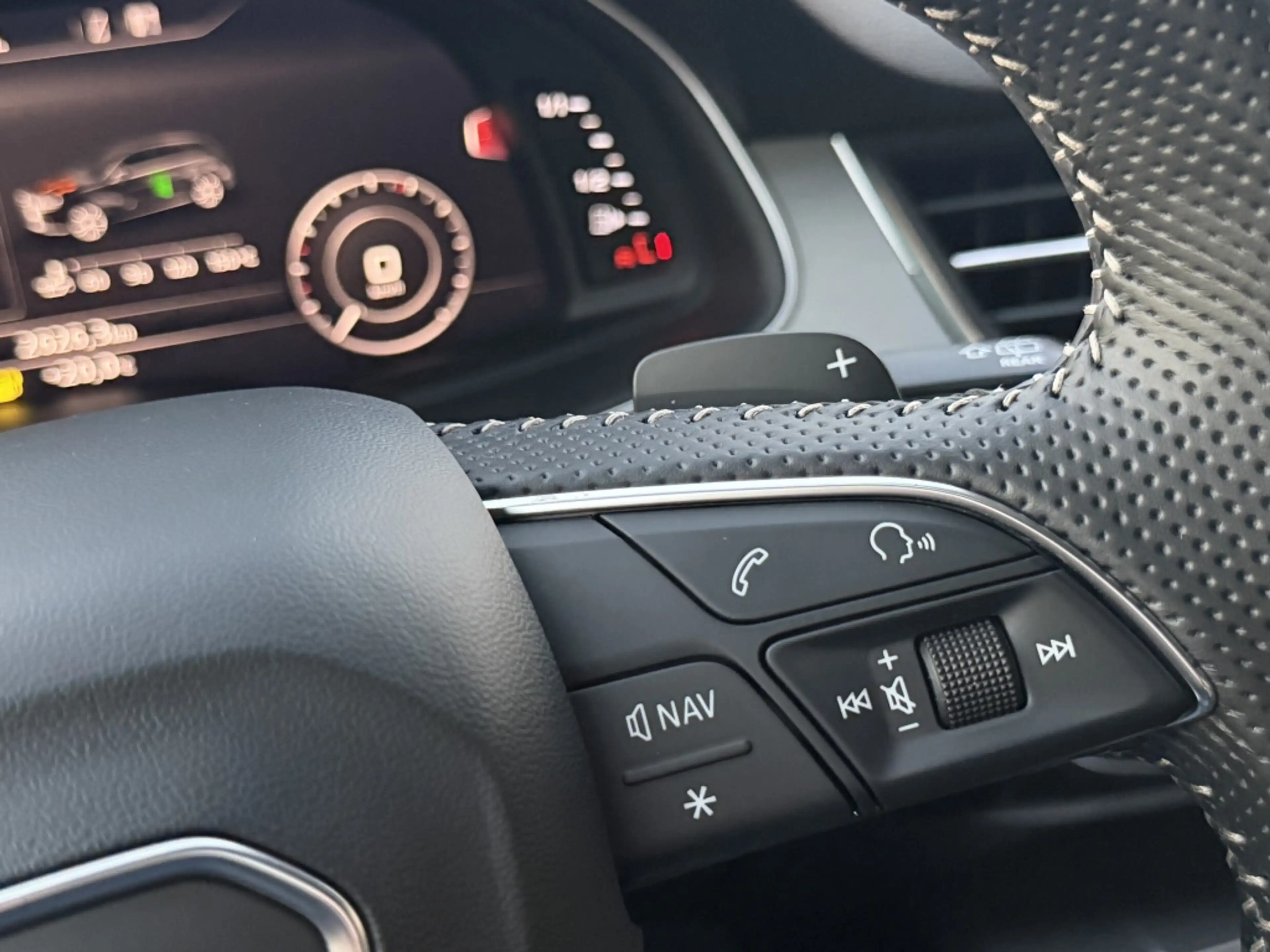 Audi Q7 e-tron 3.0 TDI Quattro | Pano | Trekhaak | Luchtvering | — photo 20