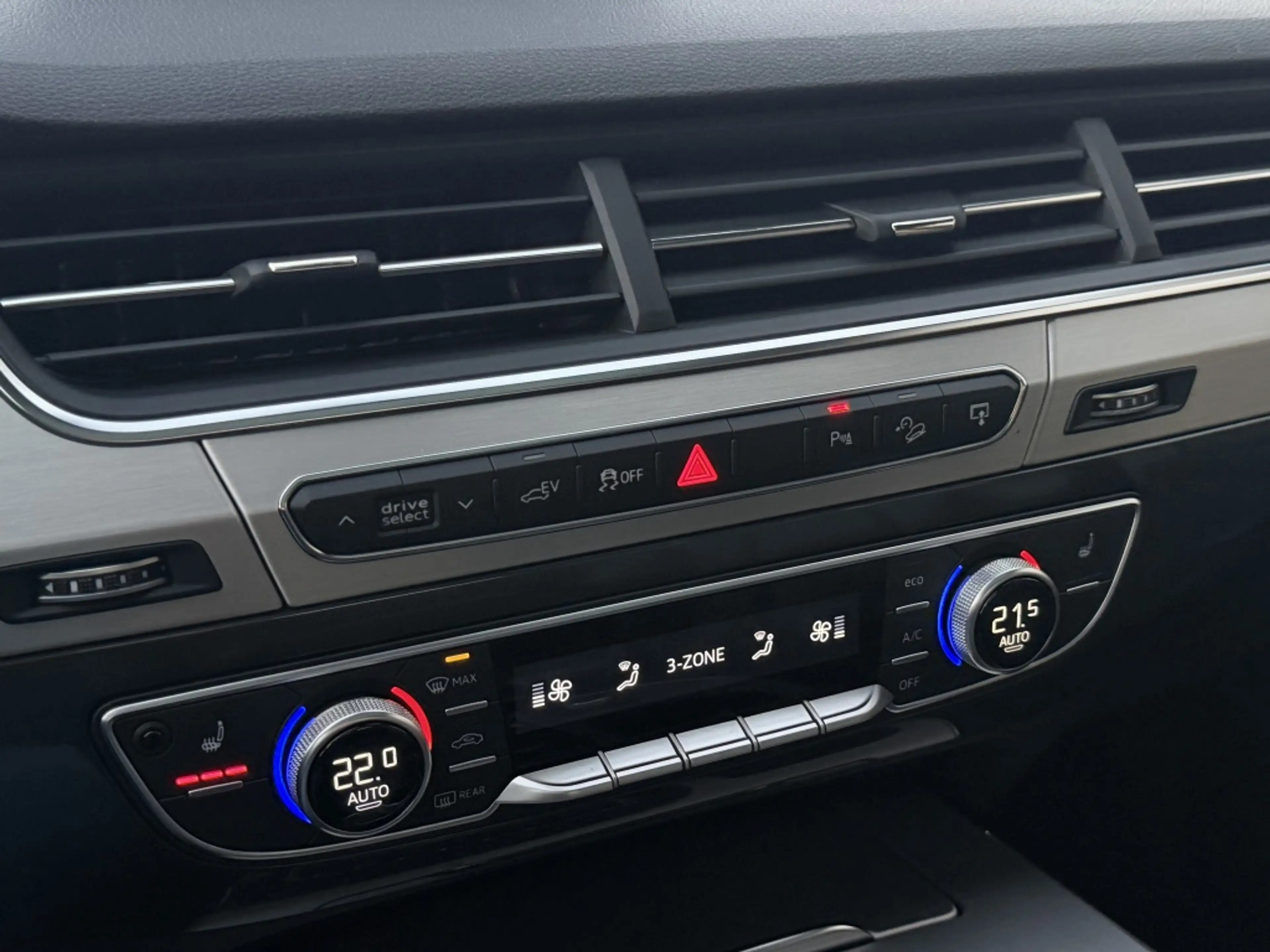 Audi Q7 e-tron 3.0 TDI Quattro | Pano | Trekhaak | Luchtvering | — photo 16
