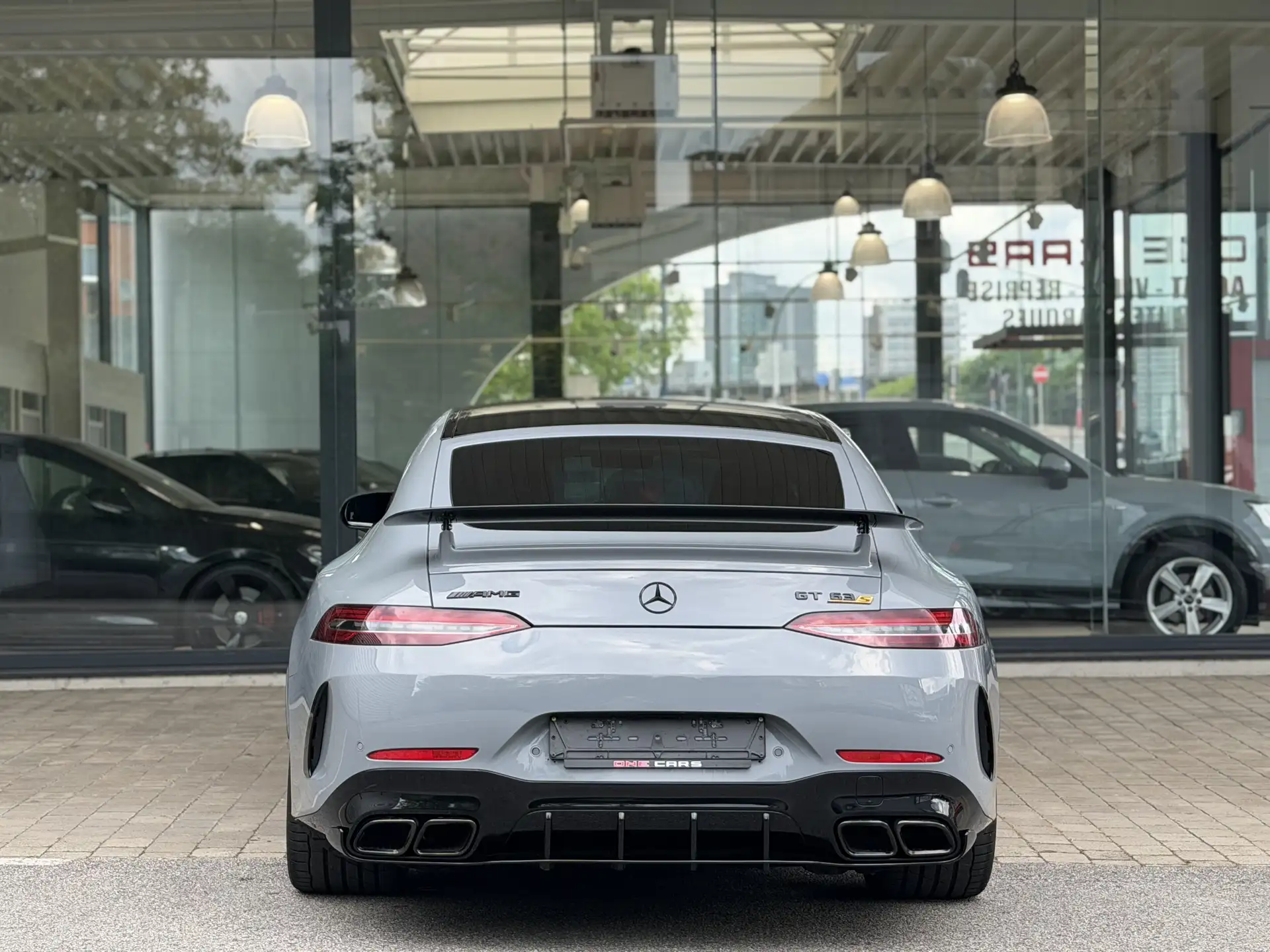 Mercedes-Benz AMG GT 4-Door Coupe 43 2020 화이트 사진 5