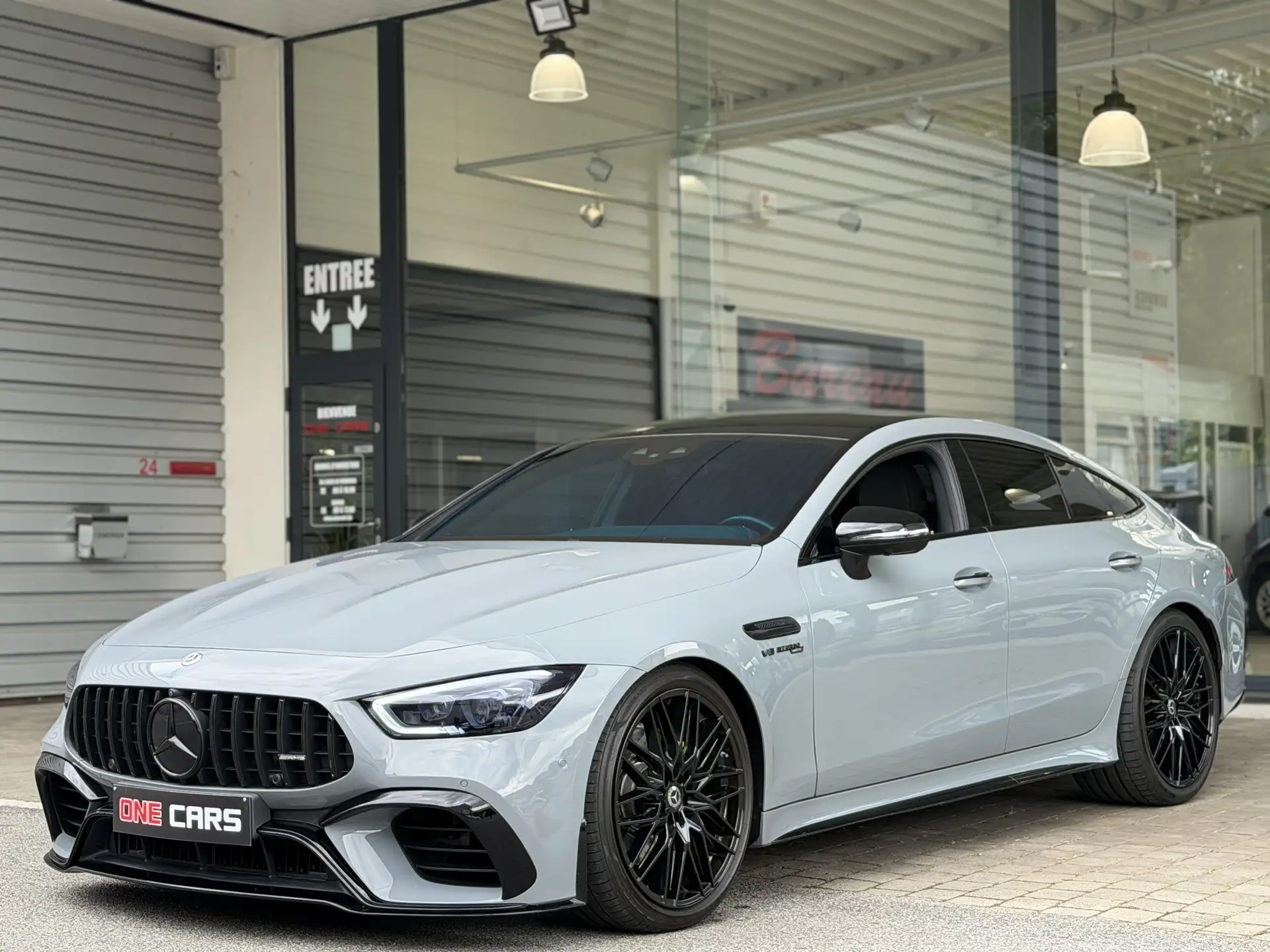 Mercedes-Benz AMG GT 4-Door Coupe 43 2020 화이트 사진 1