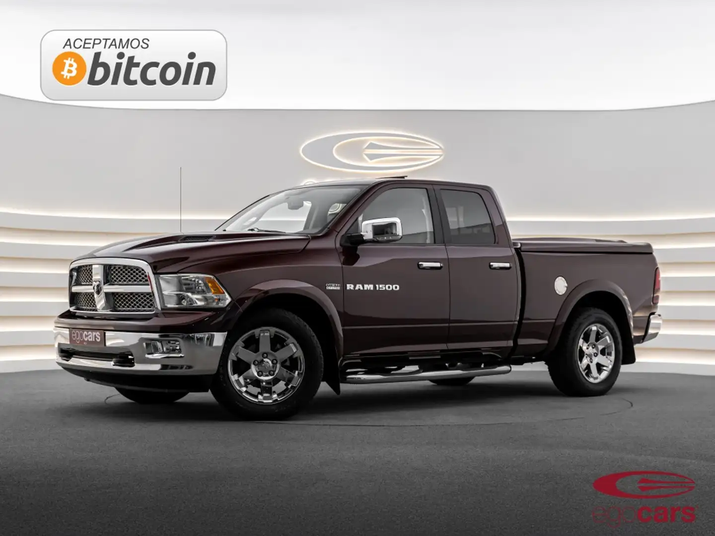 Dodge RAM 5.7L V8 Laramie AWD Violett - 1