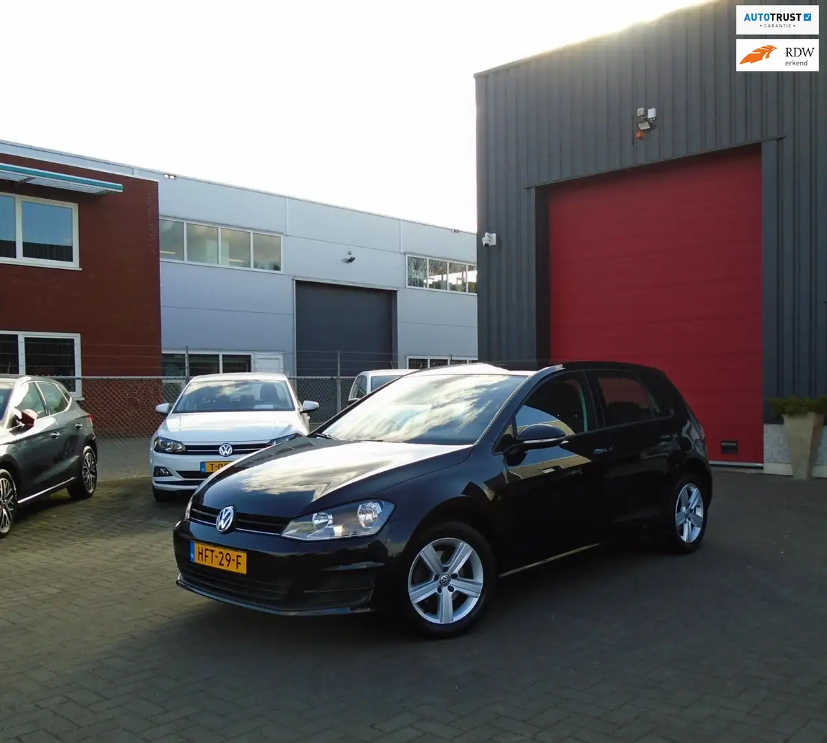 Volkswagen Golf 1.2 TSI Comfortline,(105 PK) Klima,Trekhaak Zwart - 1