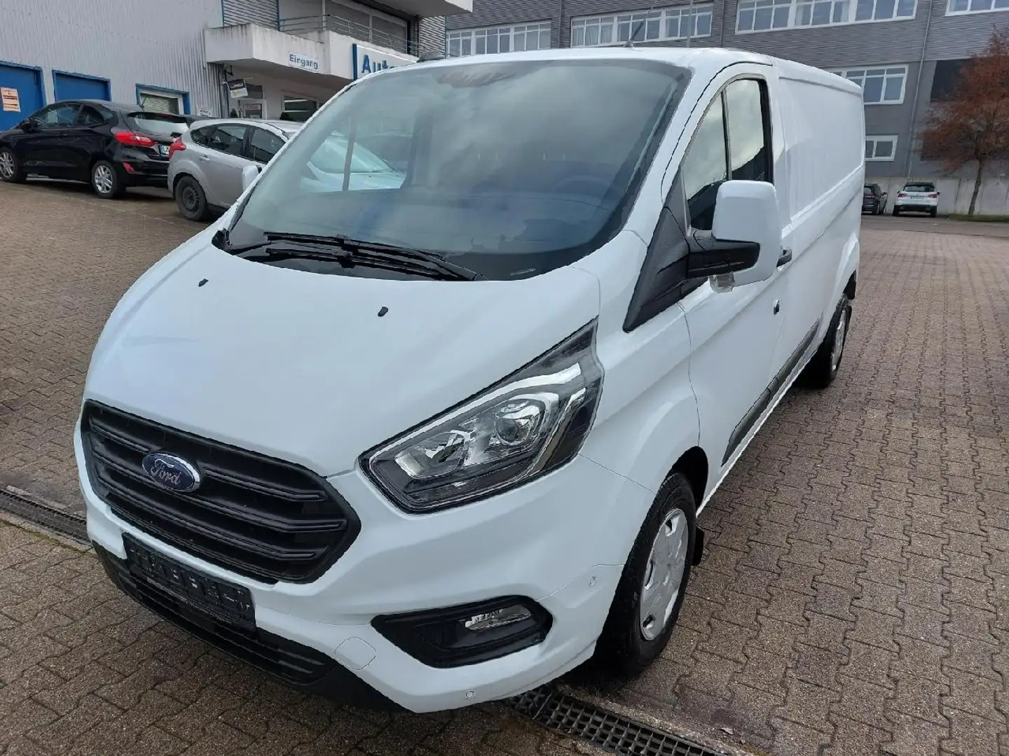 Ford Transit Custom 300 L2 Trend Weiß - 1