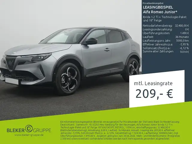 Alfa Romeo Junior Ibrida 1.2 Ti + Technologie-Paket und 18" Felge