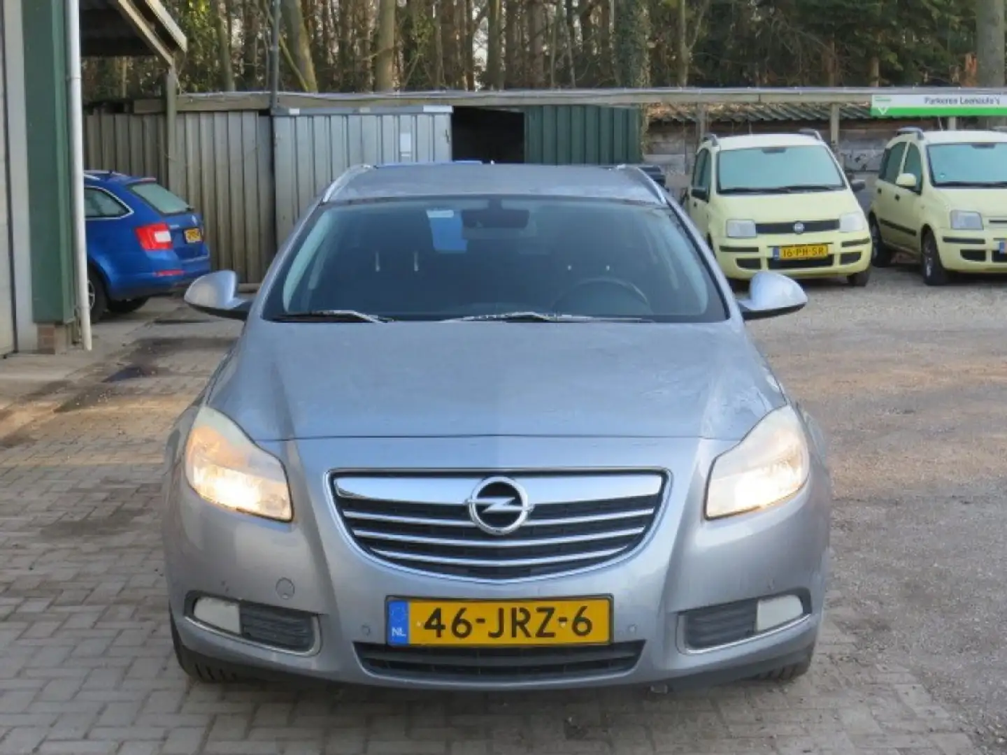 Opel Insignia 1.8 BUSINESS Grijs - 2