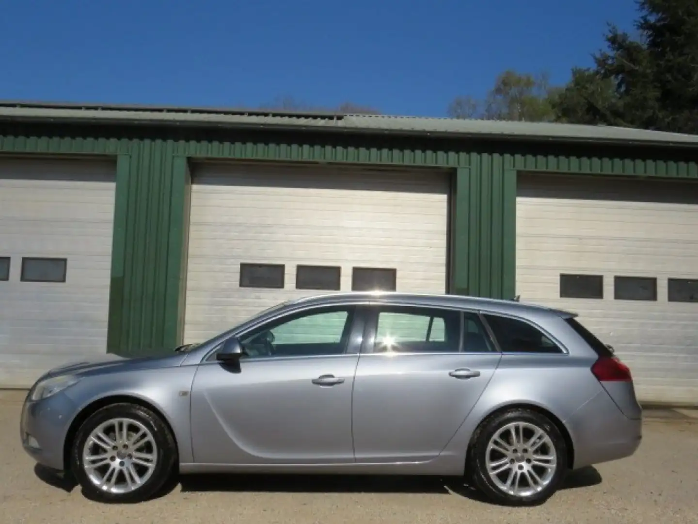Opel Insignia 1.8 BUSINESS Grijs - 1