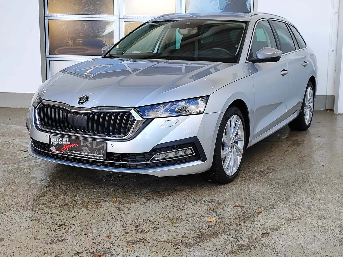 Skoda Octavia 2.0 TDI DSG Style Matrix|HuD|AHK|ACC|RFK Plateado - 2