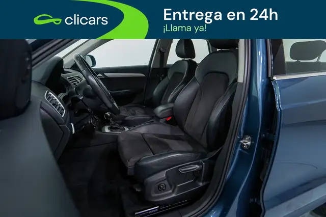 Audi Q3 view 14