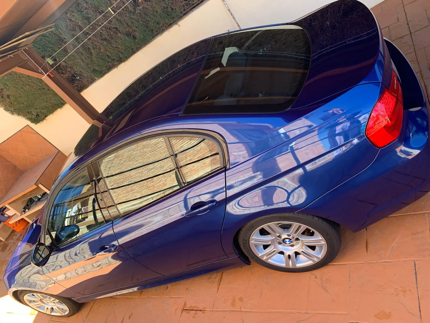 BMW 318 318d Azul - 1