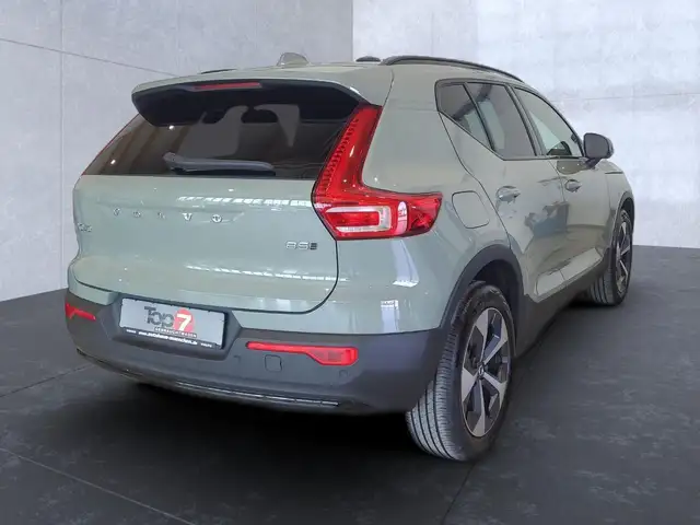 Volvo XC40 view 7