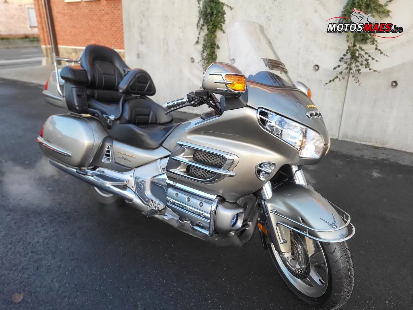 Honda GL 1800 GOLDWING Auriu - 1