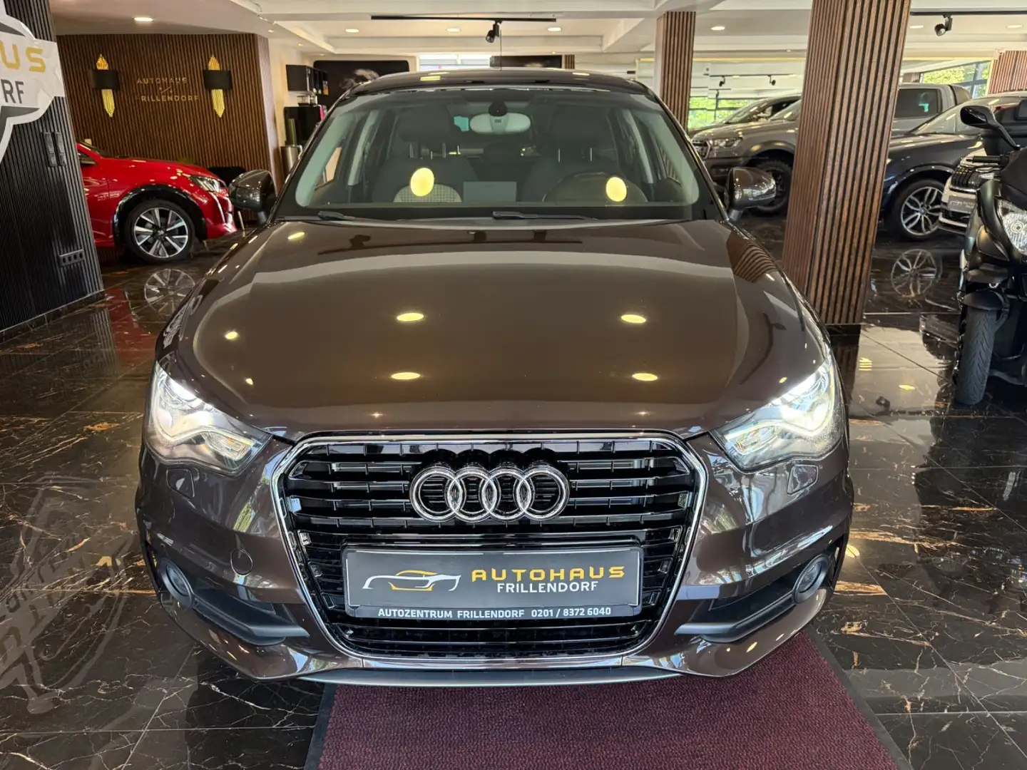 Audi A1 1,4 TFSI Sportback Ambition NAVI/XENON/AUTOMA Brun - 2