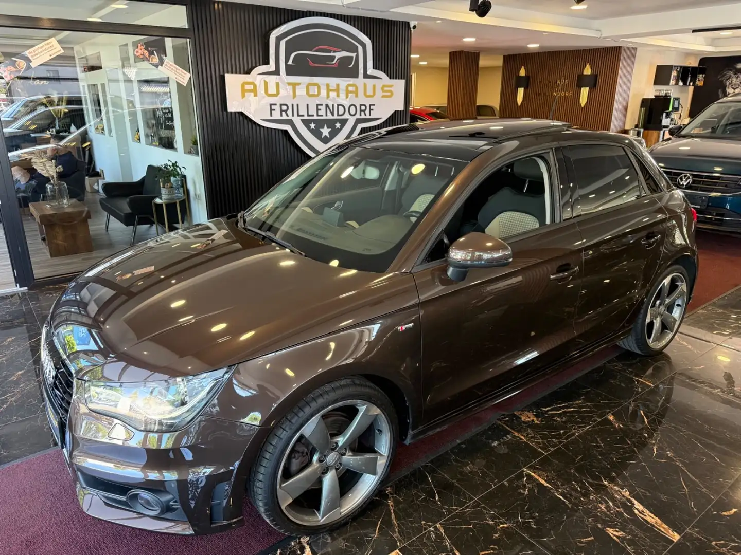 Audi A1 1,4 TFSI Sportback Ambition NAVI/XENON/AUTOMA Brun - 1