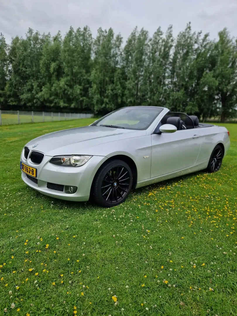 BMW 330 320i High Executive in TOPSTAAT AUTOMAAT Zilver - 1