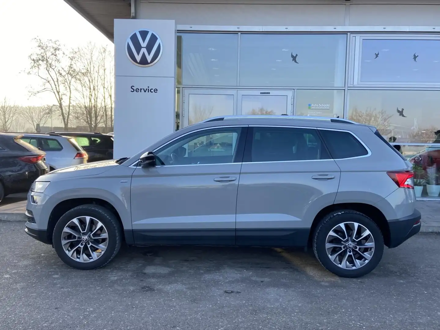 Skoda Karoq 1.5 TSI DSG Clever SMART-LINK+NAVI+KAMERA+ Grau - 2