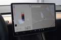 Tesla Model 3 Long Range AWD 75kWh AHK / NETTO: 19.983 €  Rot - thumbnail 12