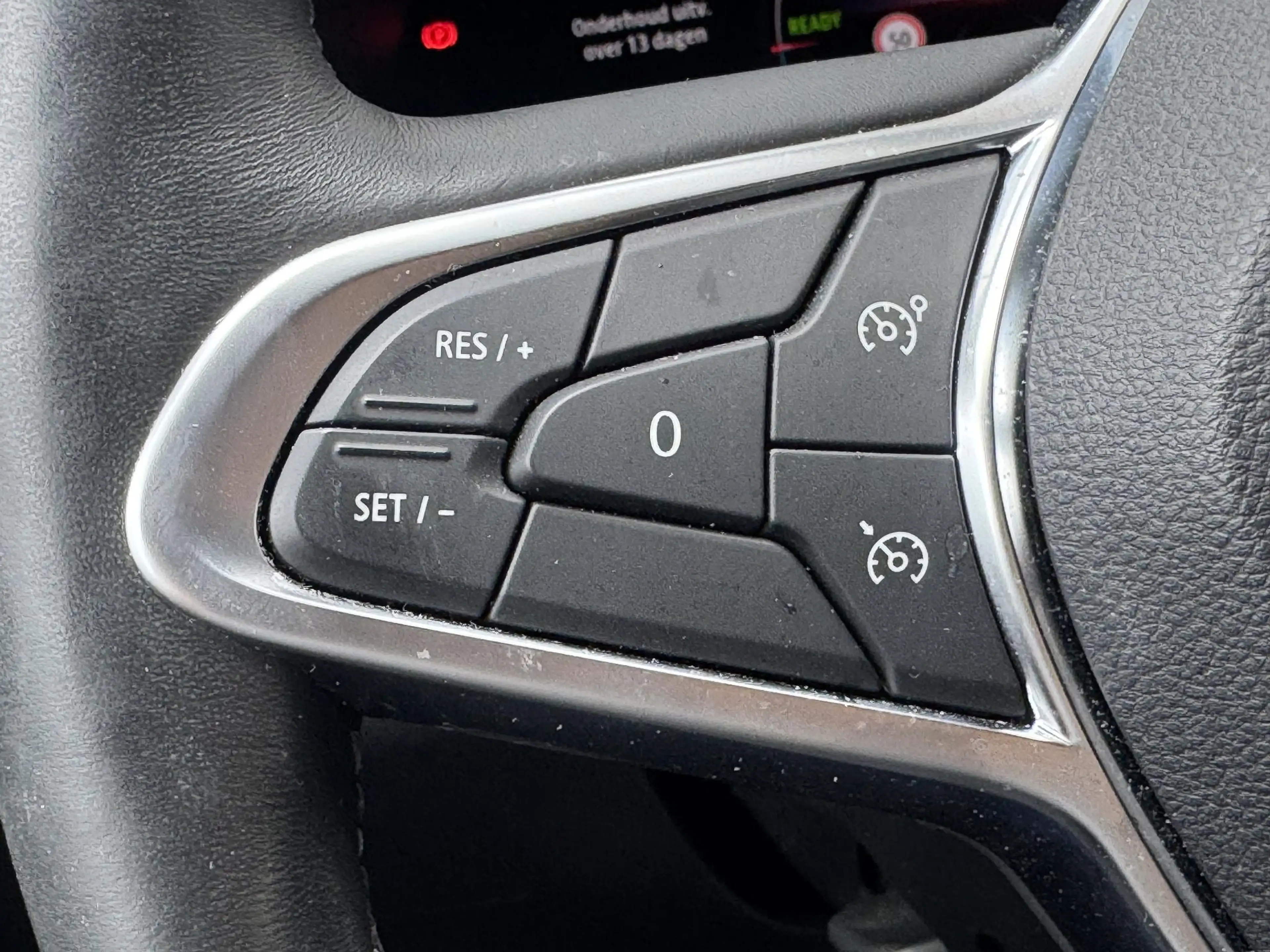 Renault Arkana 1.6 E-Tech hybrid 145 techno | Stoel + stuurverwar — photo 29