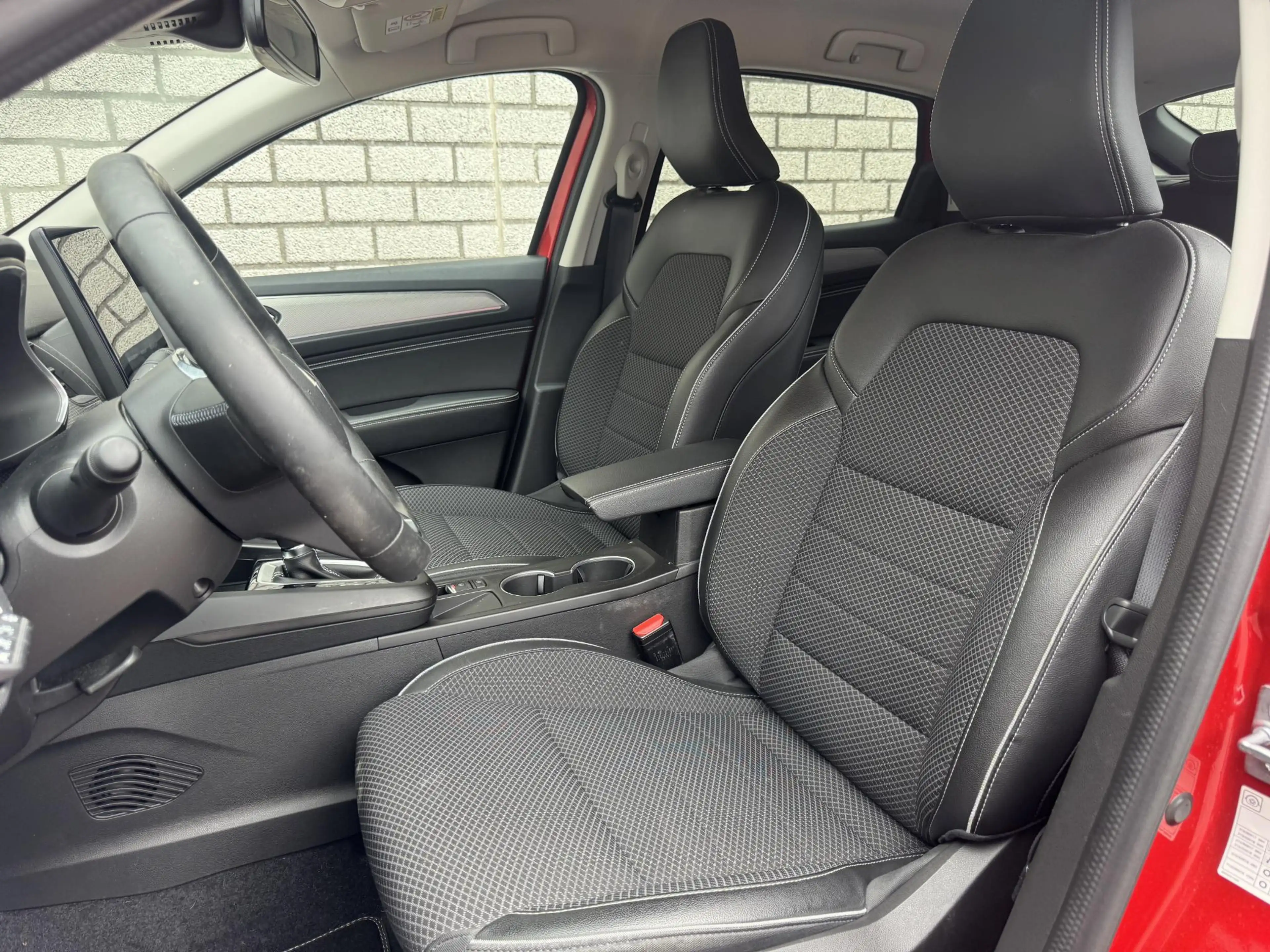 Renault Arkana 1.6 E-Tech hybrid 145 techno | Stoel + stuurverwar — photo 7