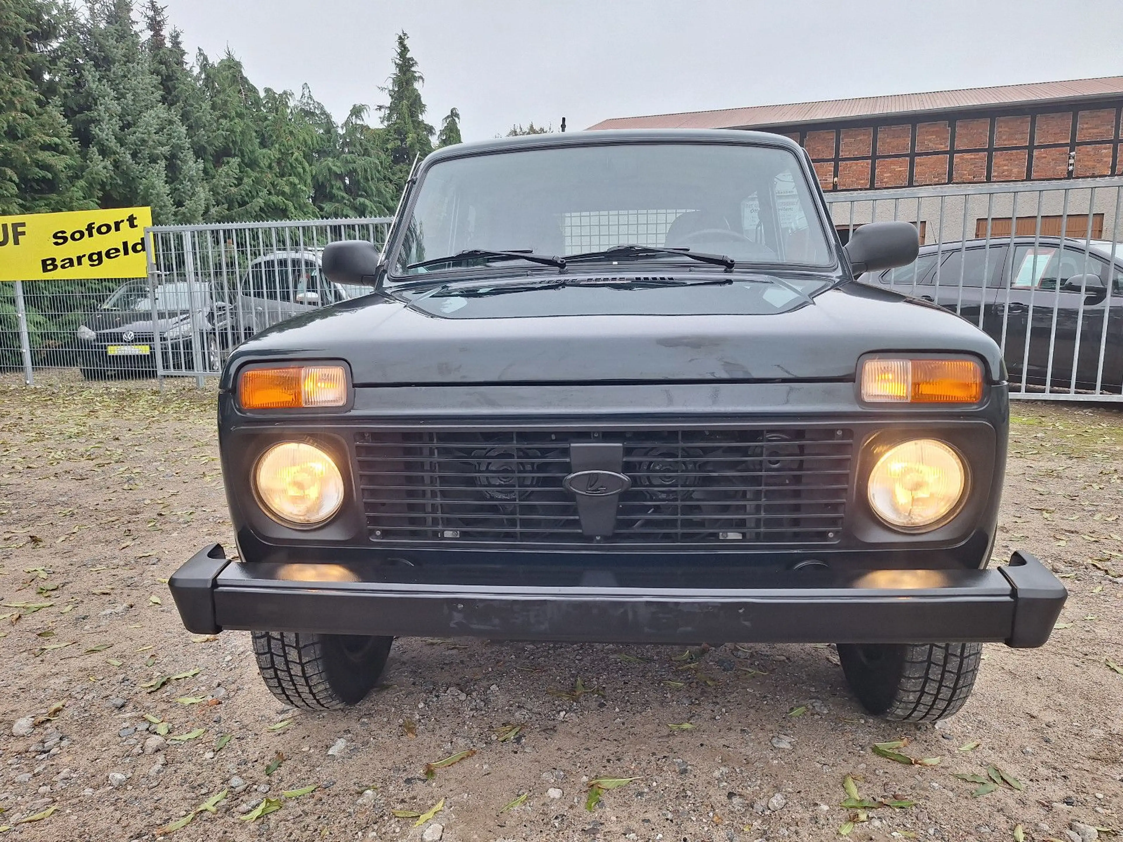 Lada Taiga Basis 4x4 2.deut.H. Service Tüv neu!! — photo 20
