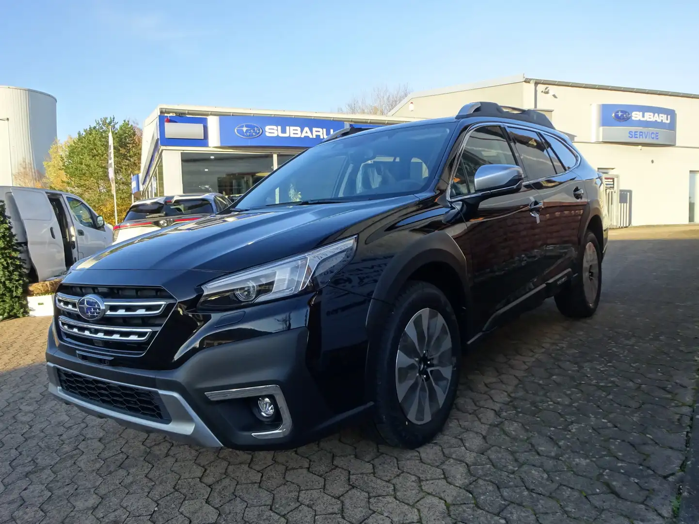 Subaru OUTBACK 2.5i Platinum 2025 Modell Noir - 1