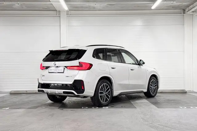 BMW X1 view 7
