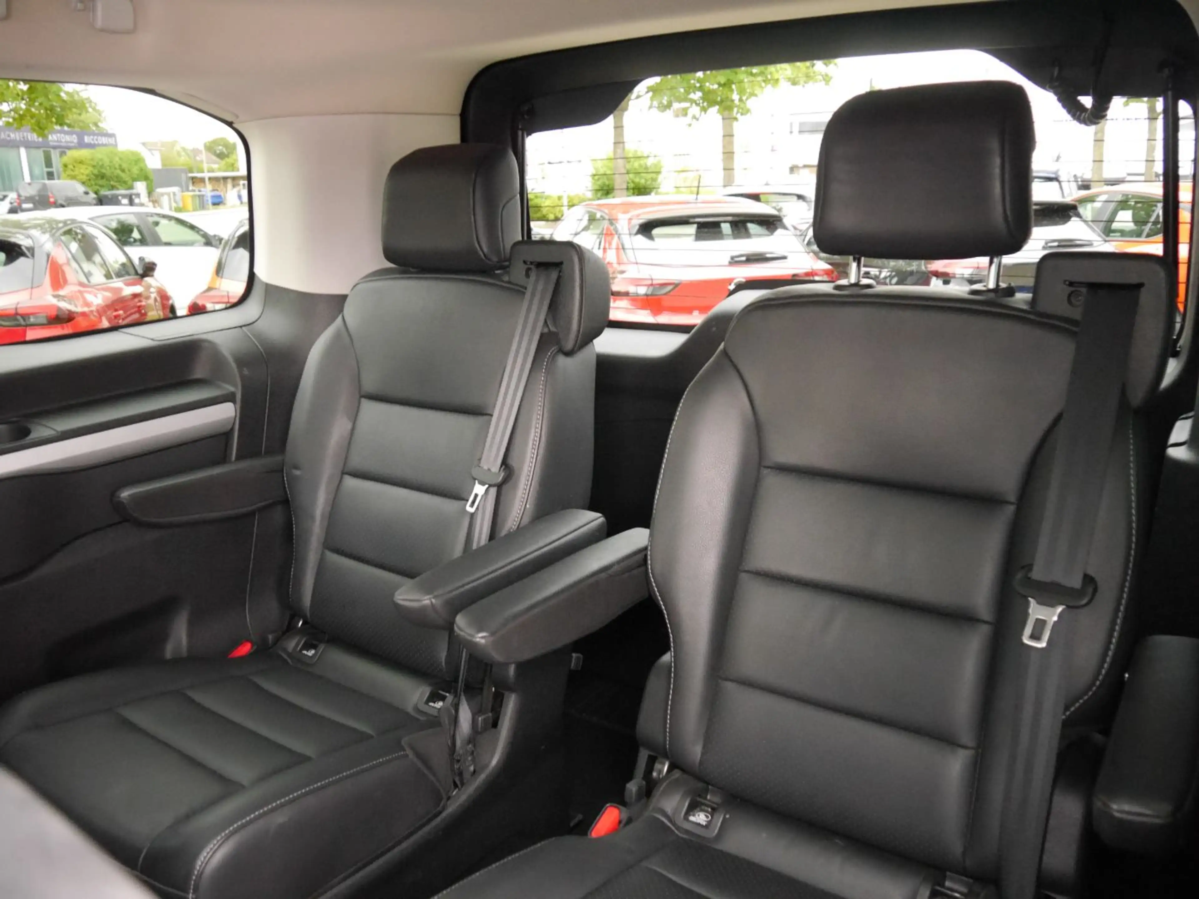 Opel Zafira Life 2.0 D (L2) Tourer M Klimaautomatik Sitzheizung — photo 10