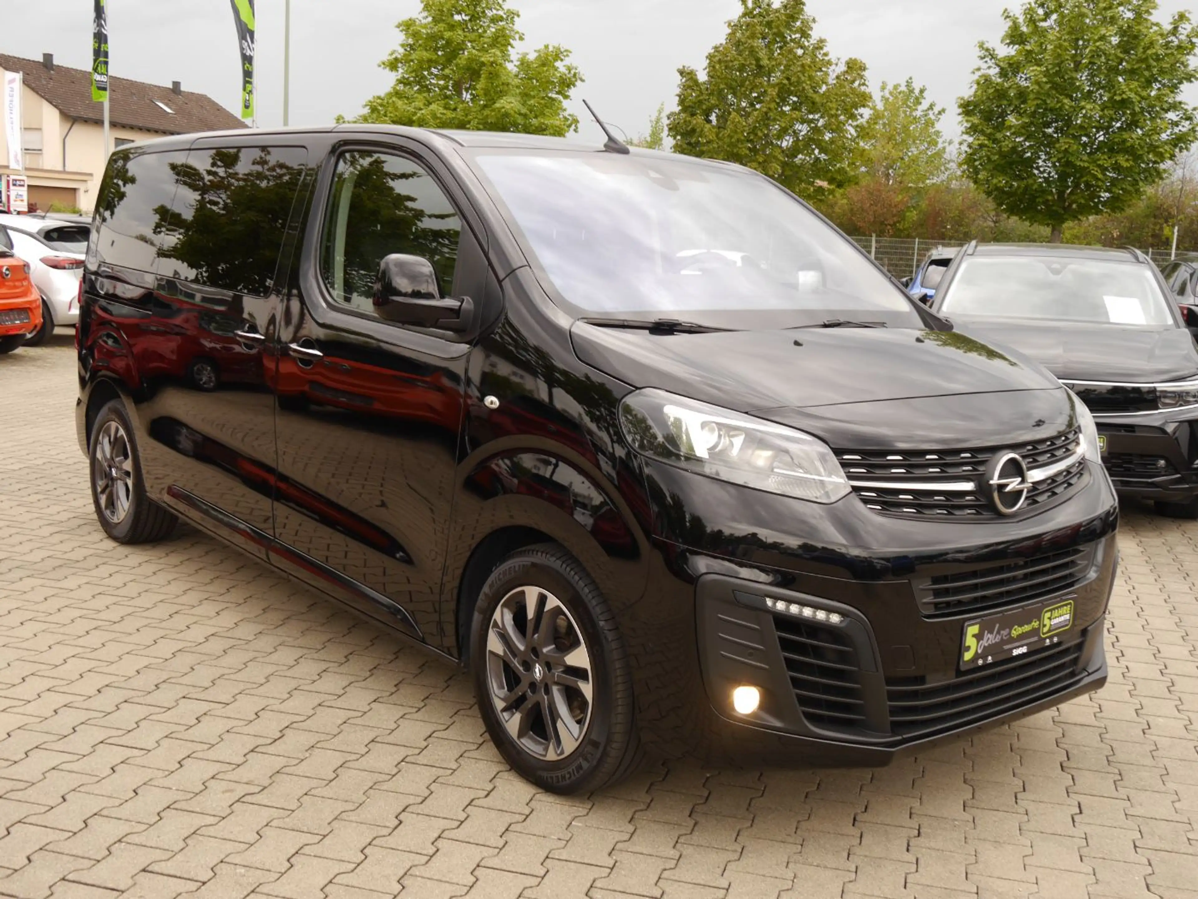 Opel Zafira Life 2.0 D (L2) Tourer M Klimaautomatik Sitzheizung — photo 3