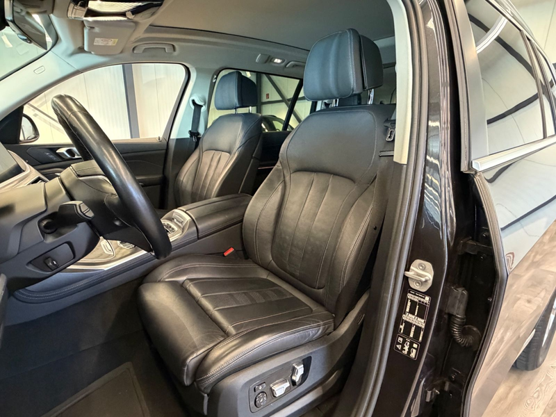 BMW X7 xDr 40d Laser AHK Standheiz Luft  Live Cockpi — photo 11
