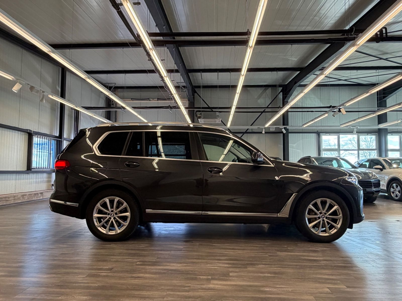 BMW X7 xDr 40d Laser AHK Standheiz Luft  Live Cockpi — photo 4