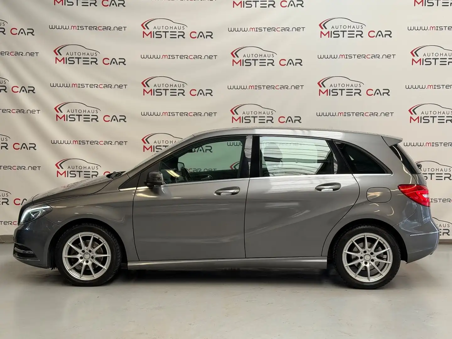 Mercedes-Benz B 180 CDI/d AUT NAVI/LEDER/XENON/AHK/PDC/SHZ/ALU Gris - 2