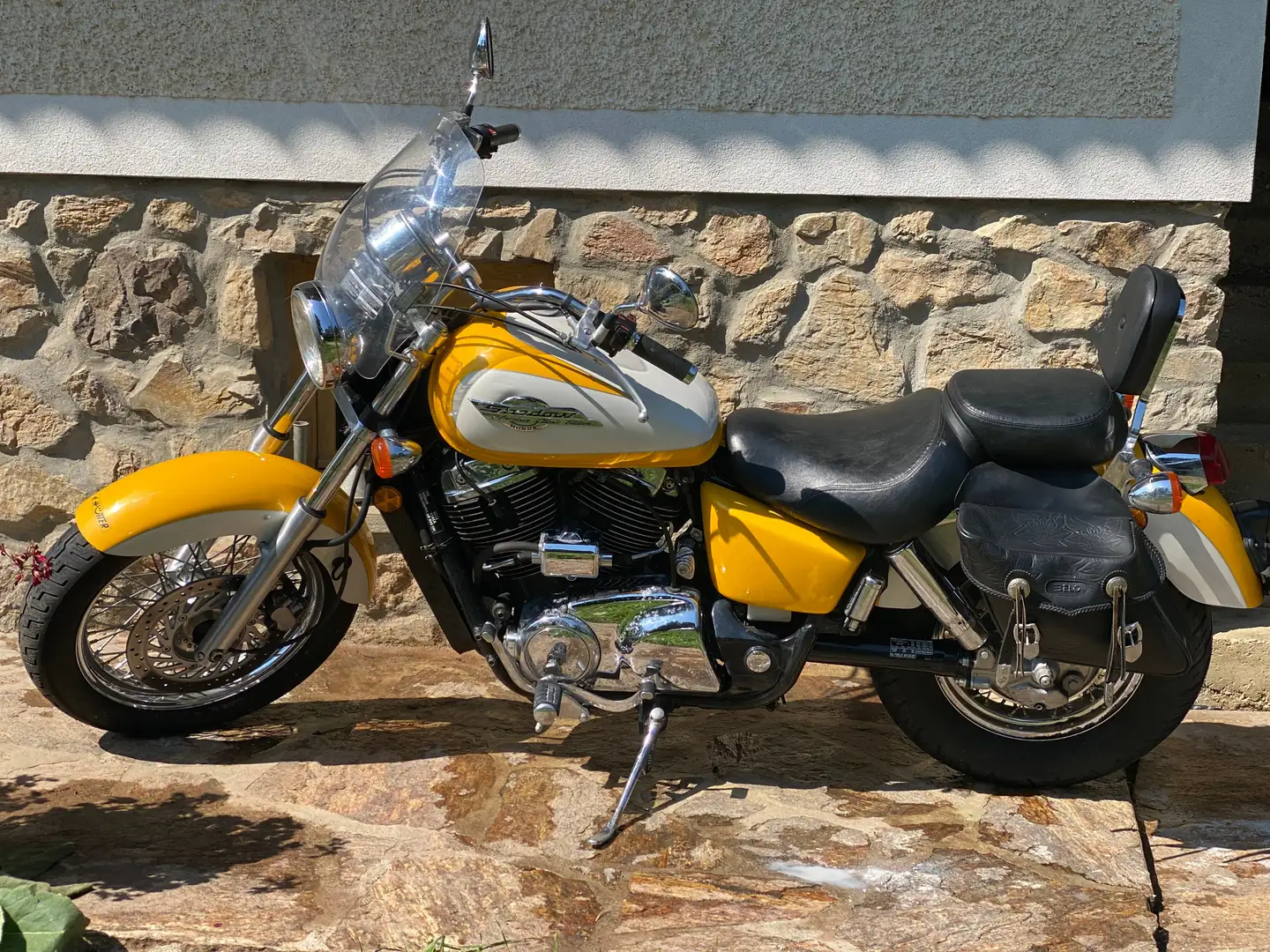Honda VT 1100 SC32 Gelb - 1