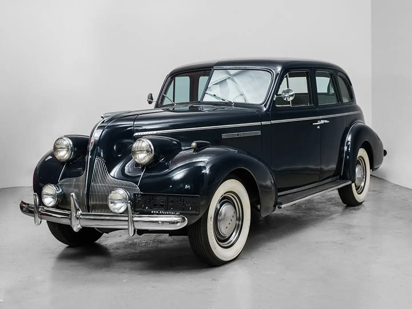Buick Super Eight 40 Blau - 1