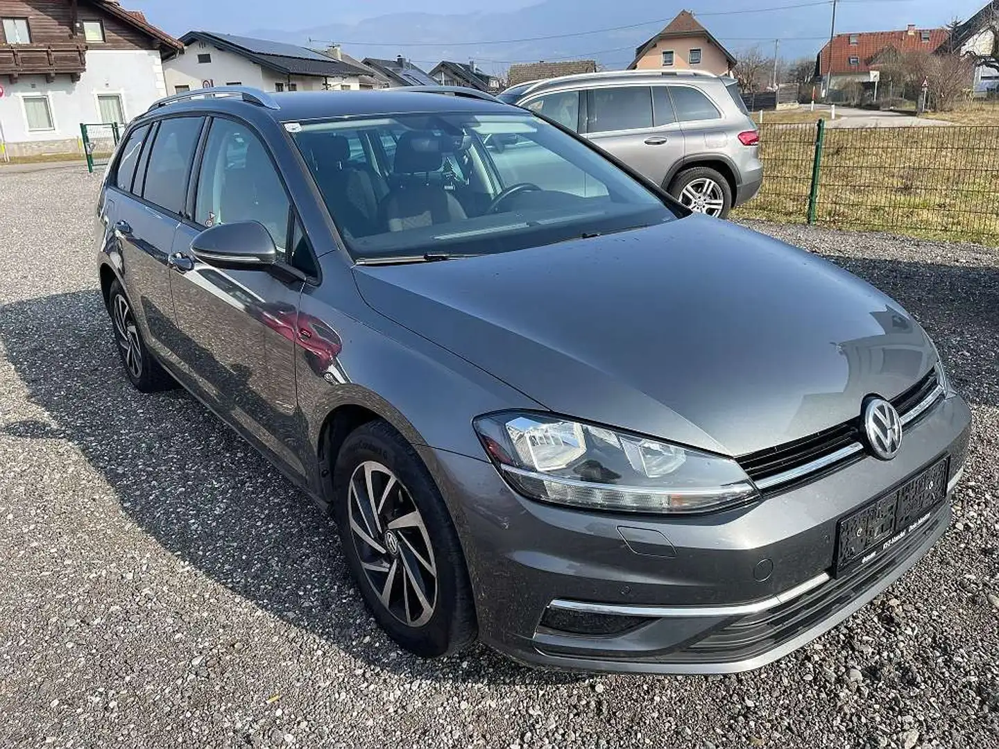 Volkswagen Golf VII JOIN**Automatik**Navi** Grau - 1