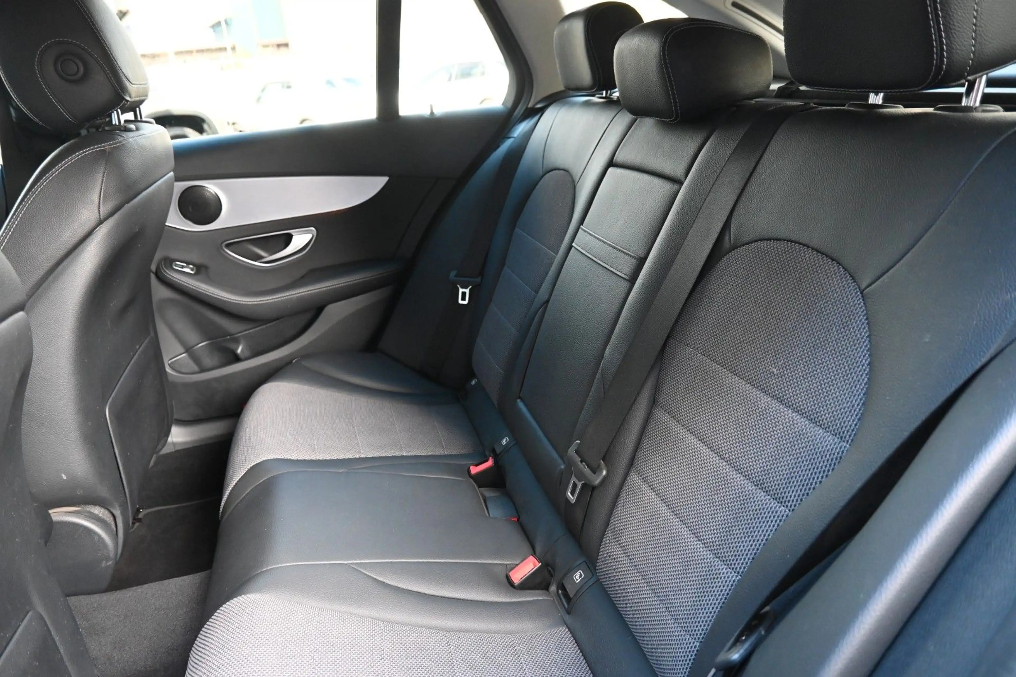Mercedes-Benz C 220 d BlueTec Avantgarde Navi Head-Up RFK LED — photo 17
