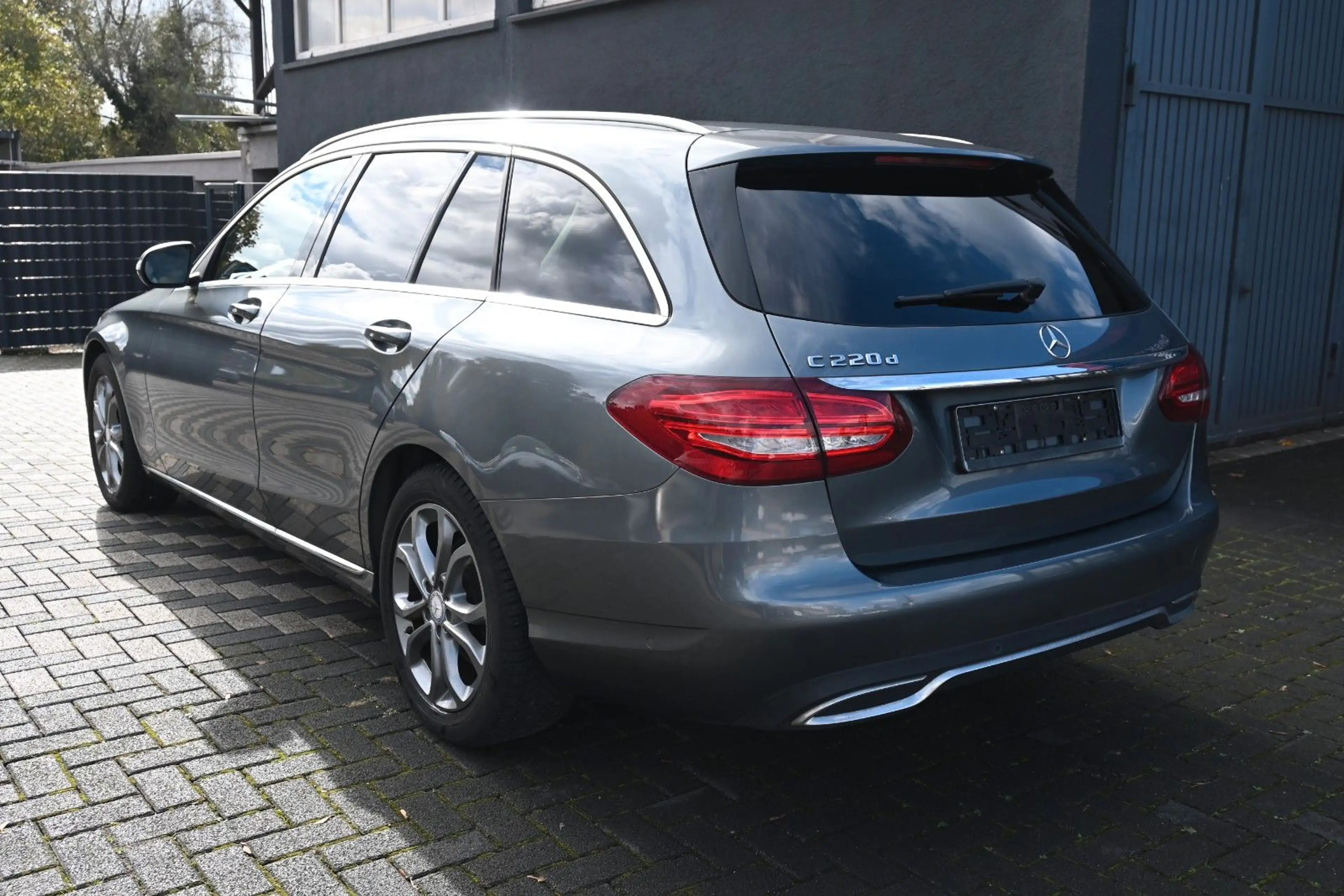 Mercedes-Benz C 220 d BlueTec Avantgarde Navi Head-Up RFK LED — photo 6