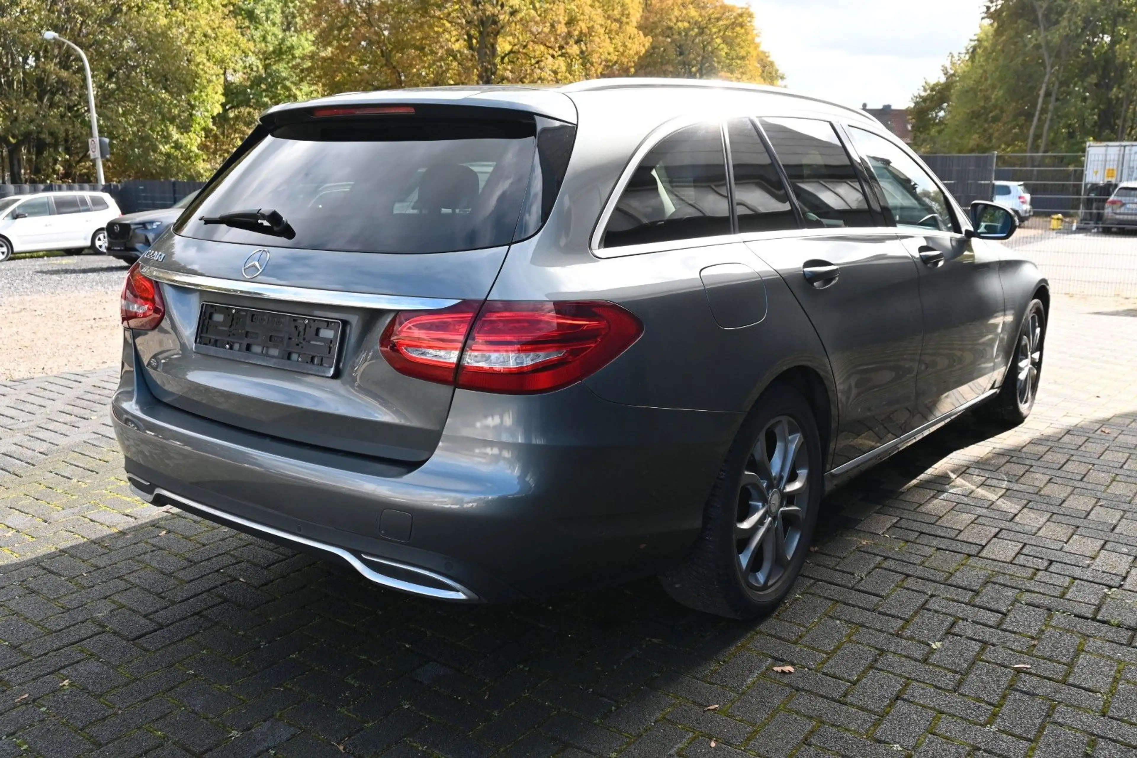Mercedes-Benz C 220 d BlueTec Avantgarde Navi Head-Up RFK LED — photo 4