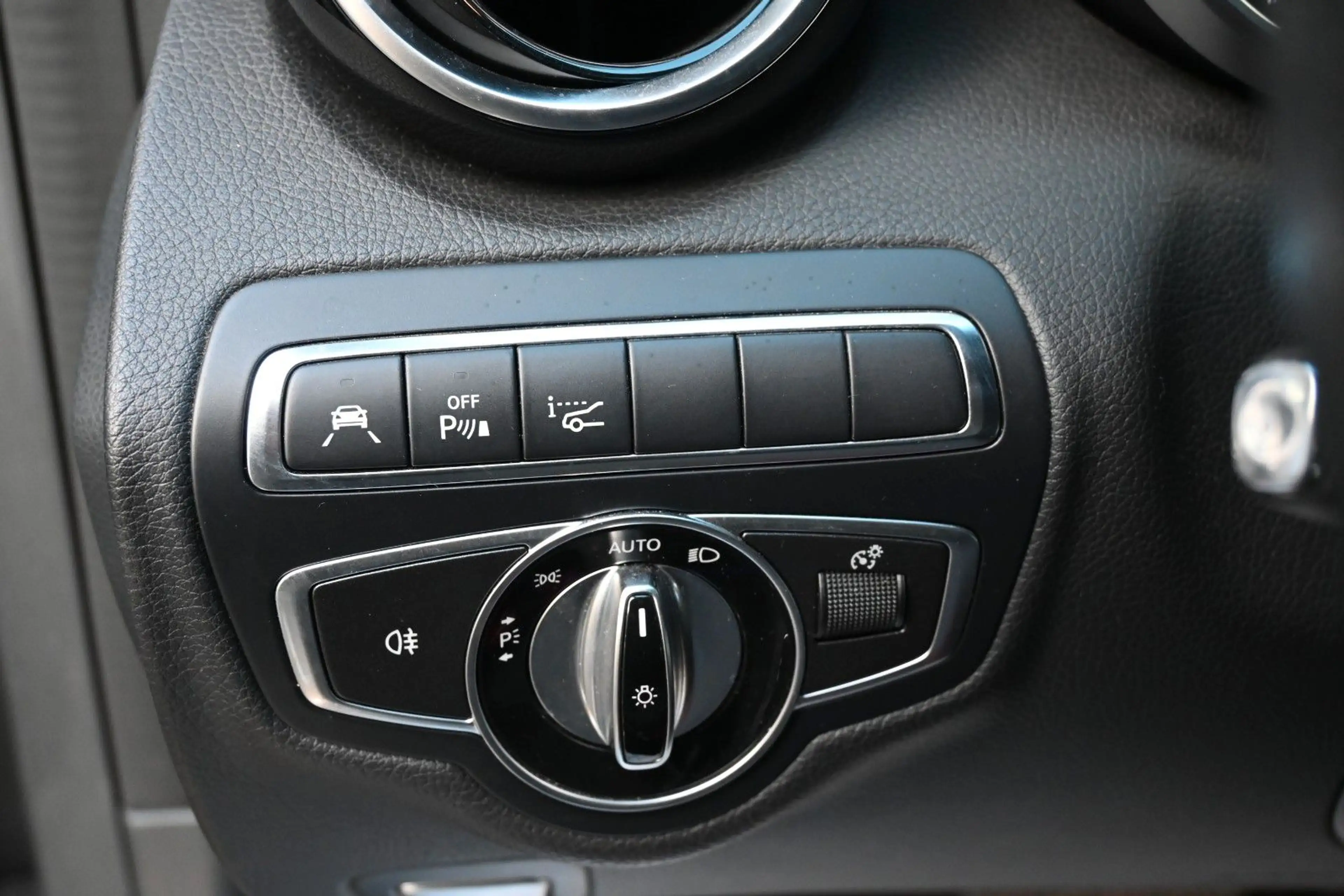 Mercedes-Benz C 220 d BlueTec Avantgarde Navi Head-Up RFK LED — photo 13