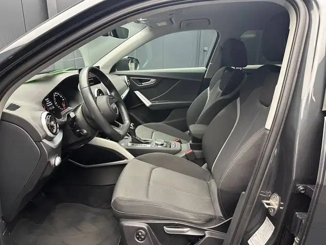 Audi Q2 view 14