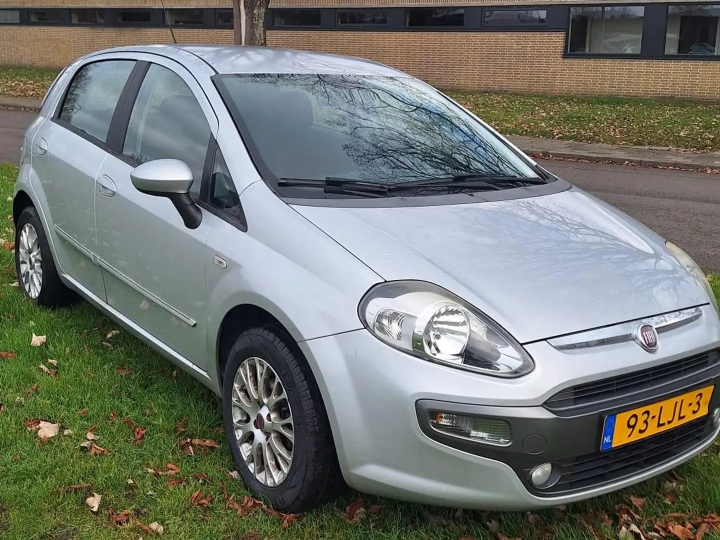 Fiat Punto Evo Punto 1.4 Dynamic Zilver - 2