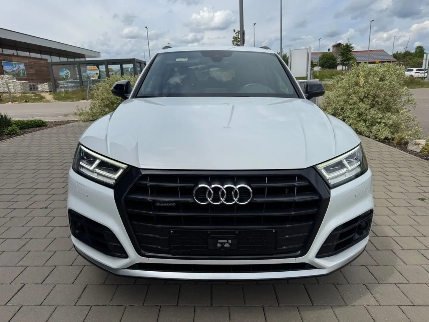 Audi Q5 50 TDI quattro sport+S line Competition Weiß - 2